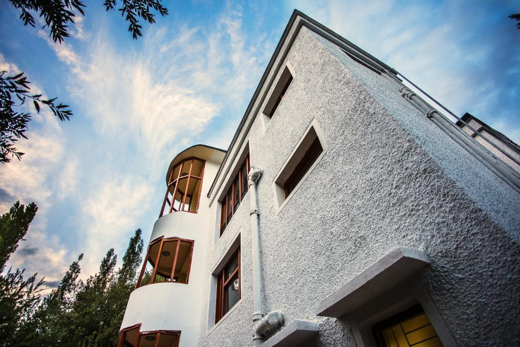 Horzay Hotel Leh Eksteriør billede